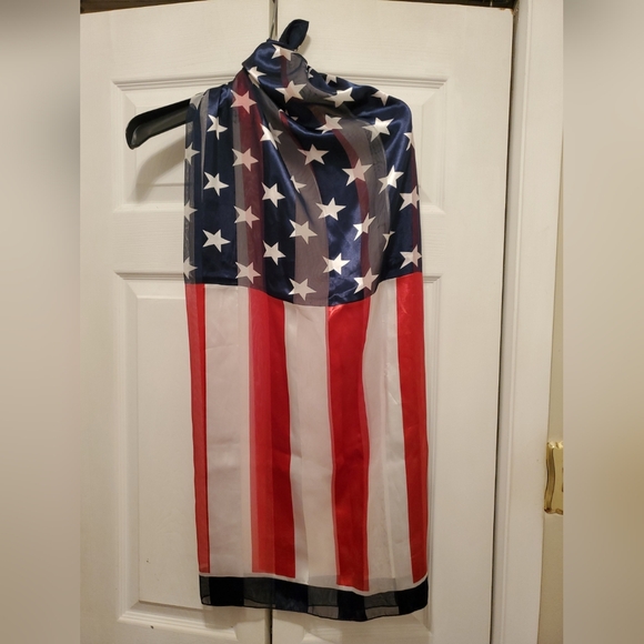 American Flag Sheer Women's Scarf Wrap Shawl - Picture 6 of 6
